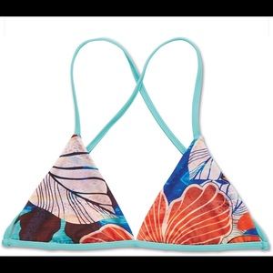 🆕 Dakine racerback bikini top ☀️